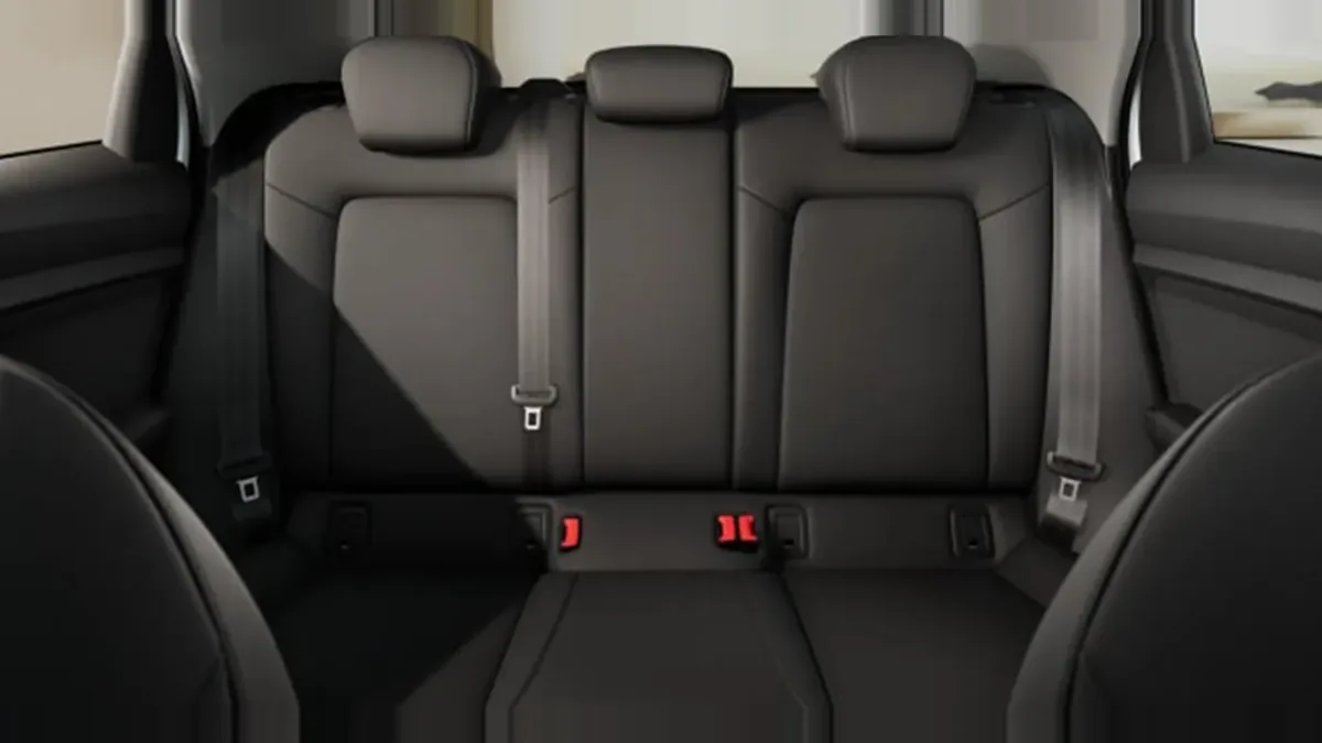 Audi A1 Sportback Adrenalin 30 TFSI 85kW S Tron en renting en Zaragoza — Interior