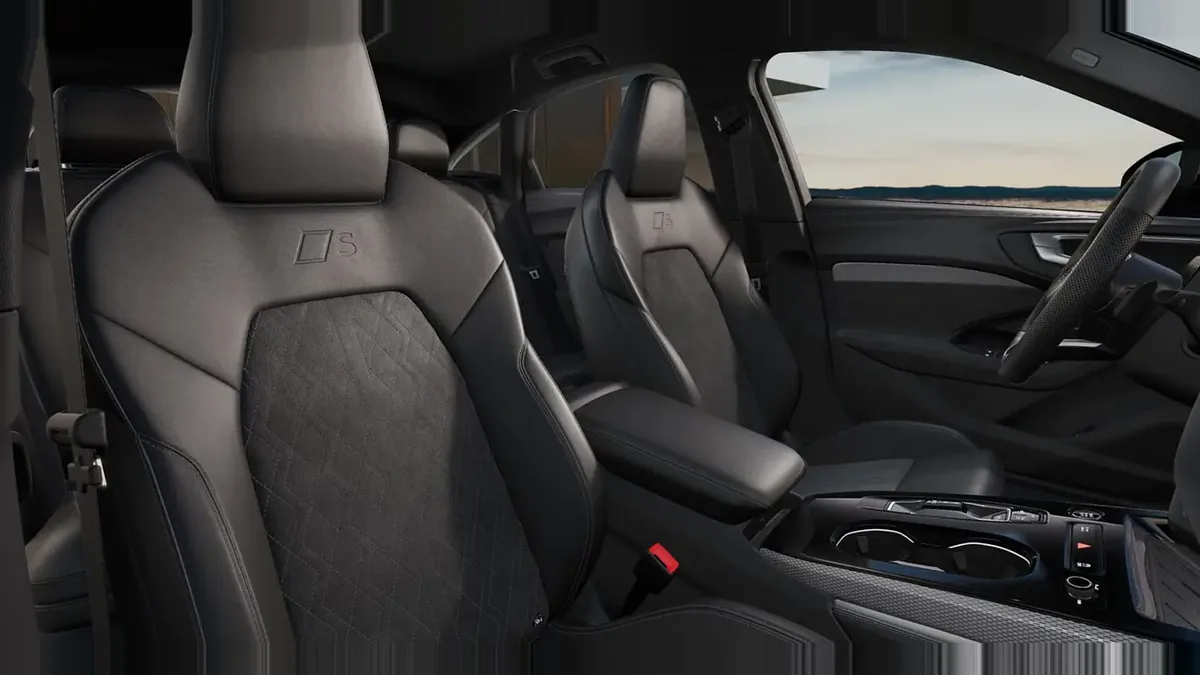 Audi A5 TDI 150kW (204CV) Black Line en renting en Zaragoza — vista 6