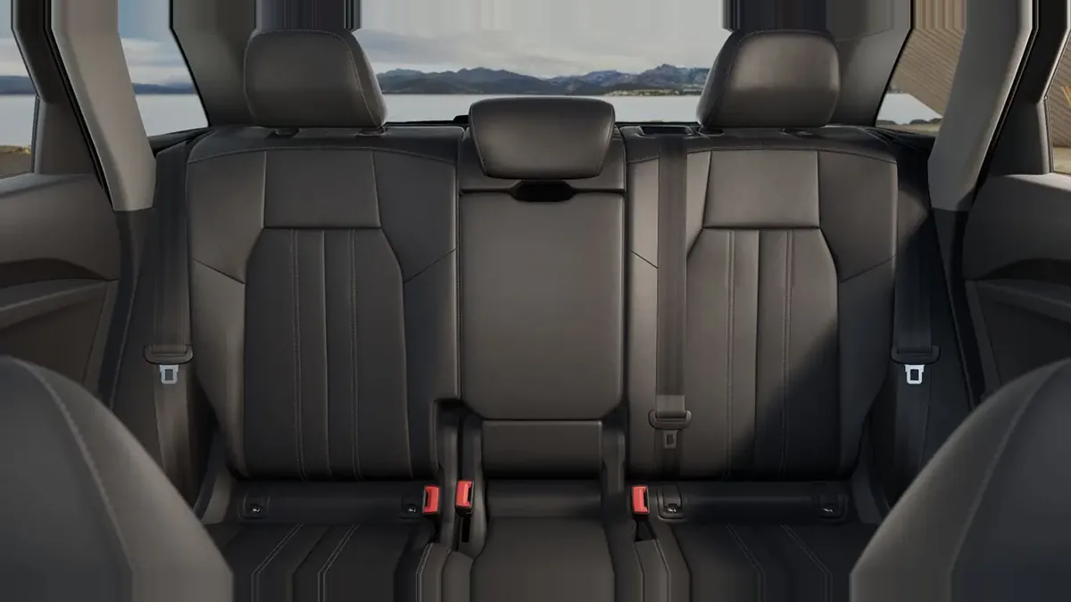 Audi Q5 Advanced e-hybrid quattro 220kW S tronic en renting en Zaragoza — vista 6