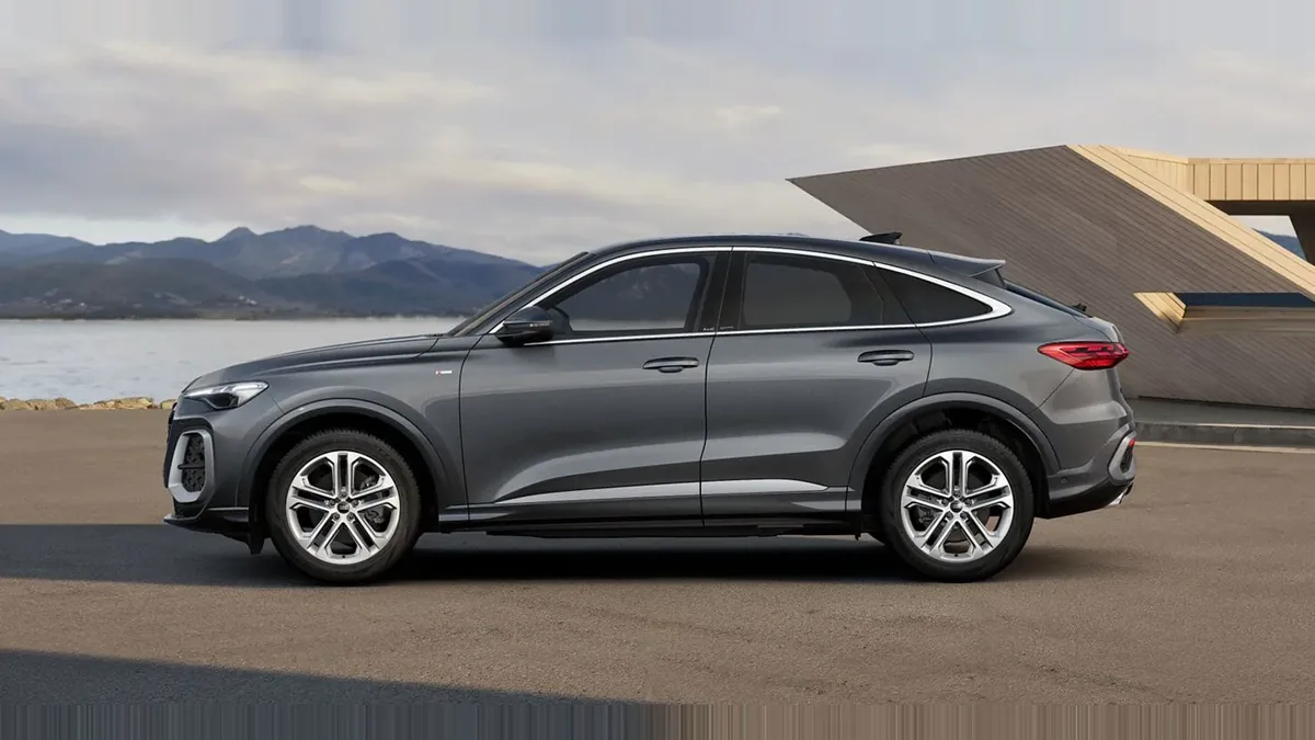 Audi Q5 Sportback S line TDI quattro 150kW (204CV) S tronic en renting en Zaragoza — Trasera