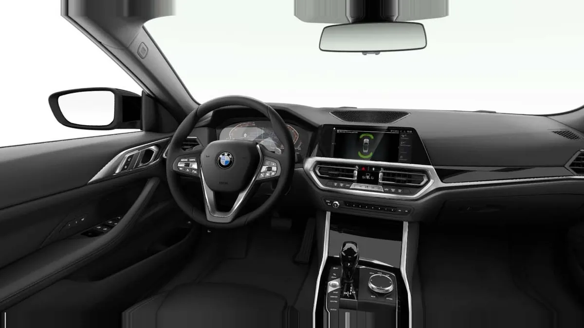 BMW Serie 4 420i Coupé en renting en Zaragoza — Trasera