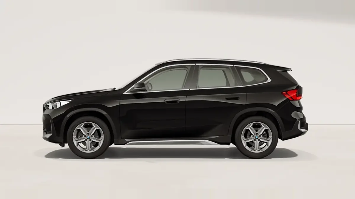 BMW X1 sDrive20d xLine 120kW en renting en Zaragoza — Trasera
