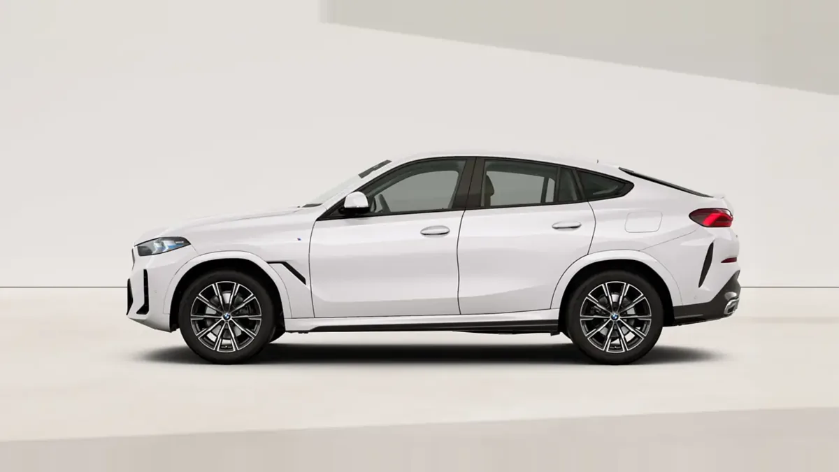 BMW X6 xDrive 40d M Sport en renting en Zaragoza — Trasera