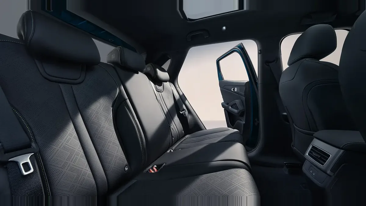 BYD ATTO 2 DM-i Active ATH en renting en Zaragoza — vista 7