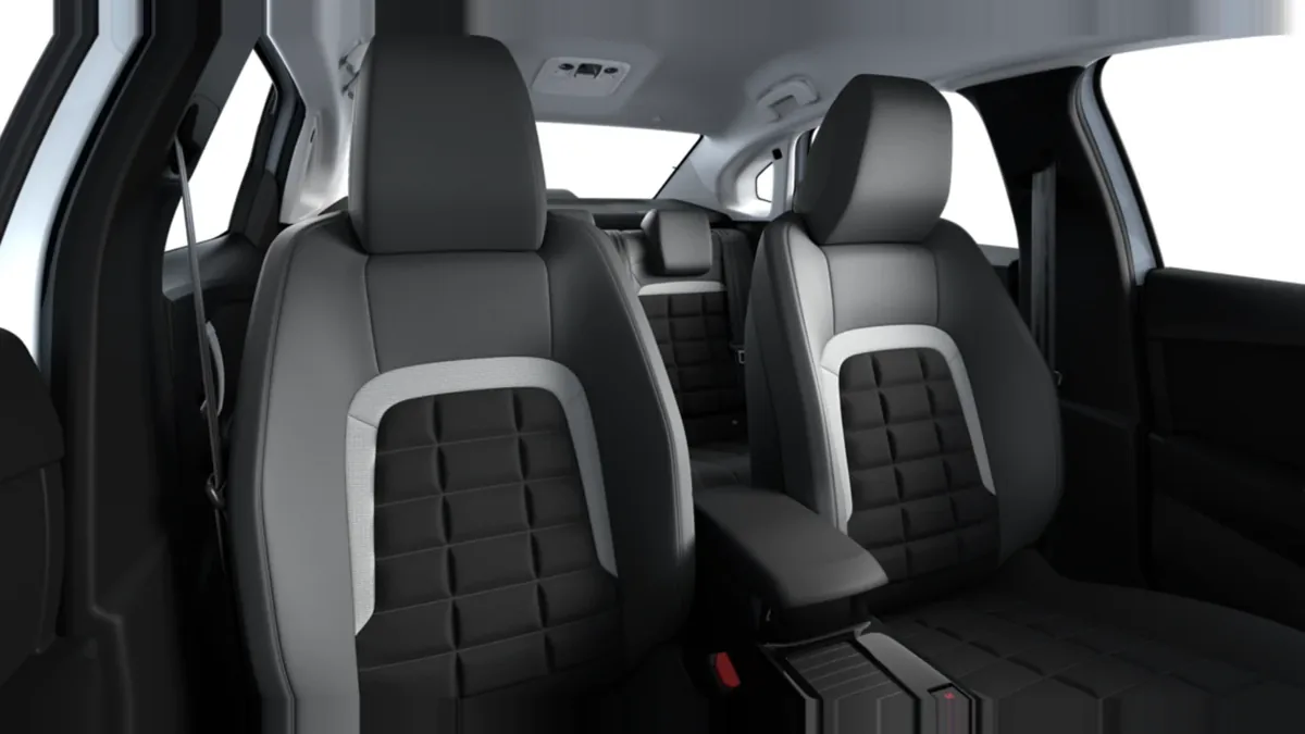 Citroën C4 X Hybrid 145 Business Edition en renting en Zaragoza — vista 9