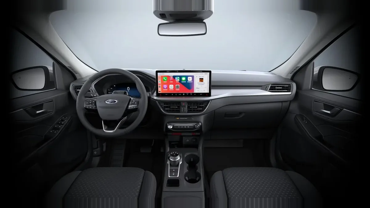 Ford Kuga MCA Titanium 2.5 Duratec PHEV 243CV Auto en renting en Zaragoza — vista 7