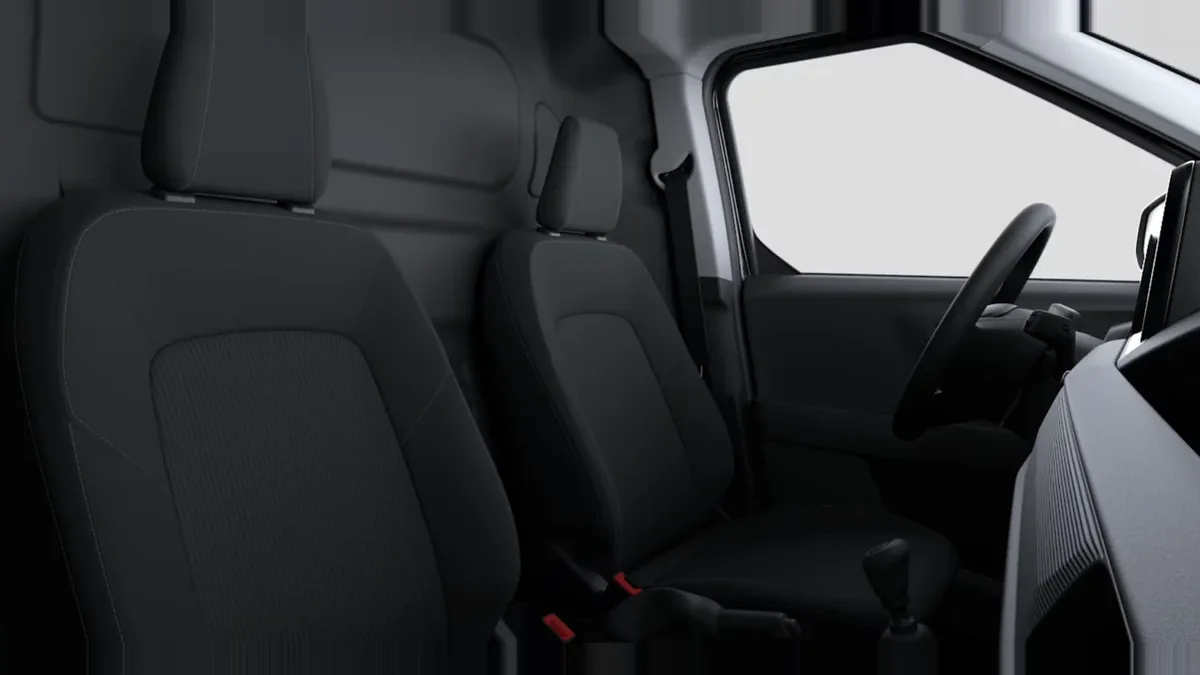 Ford TRANSIT COURIER VAN DIESEL 1.5  100 CV en renting en Zaragoza — vista 7