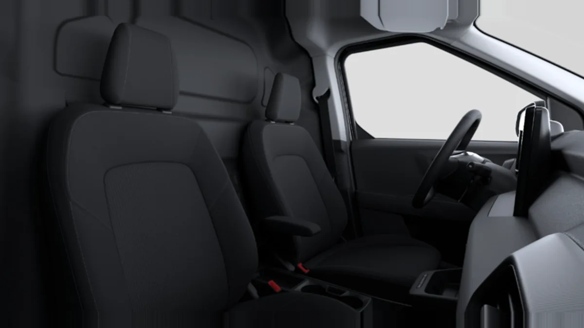 Ford Transit Courier Van Trend BEV 136cv Automática II en renting en Zaragoza — vista 7