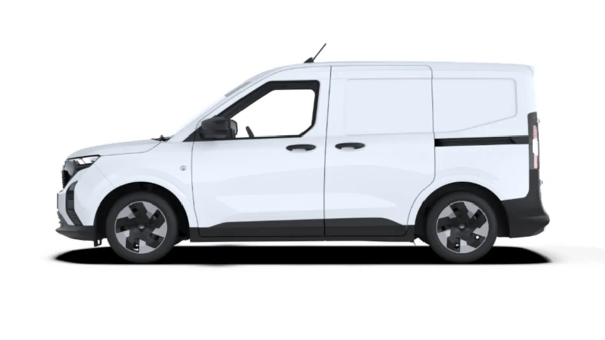 Ford Transit Courier Van Trend BEV 136cv Automática II en renting en Zaragoza — Trasera