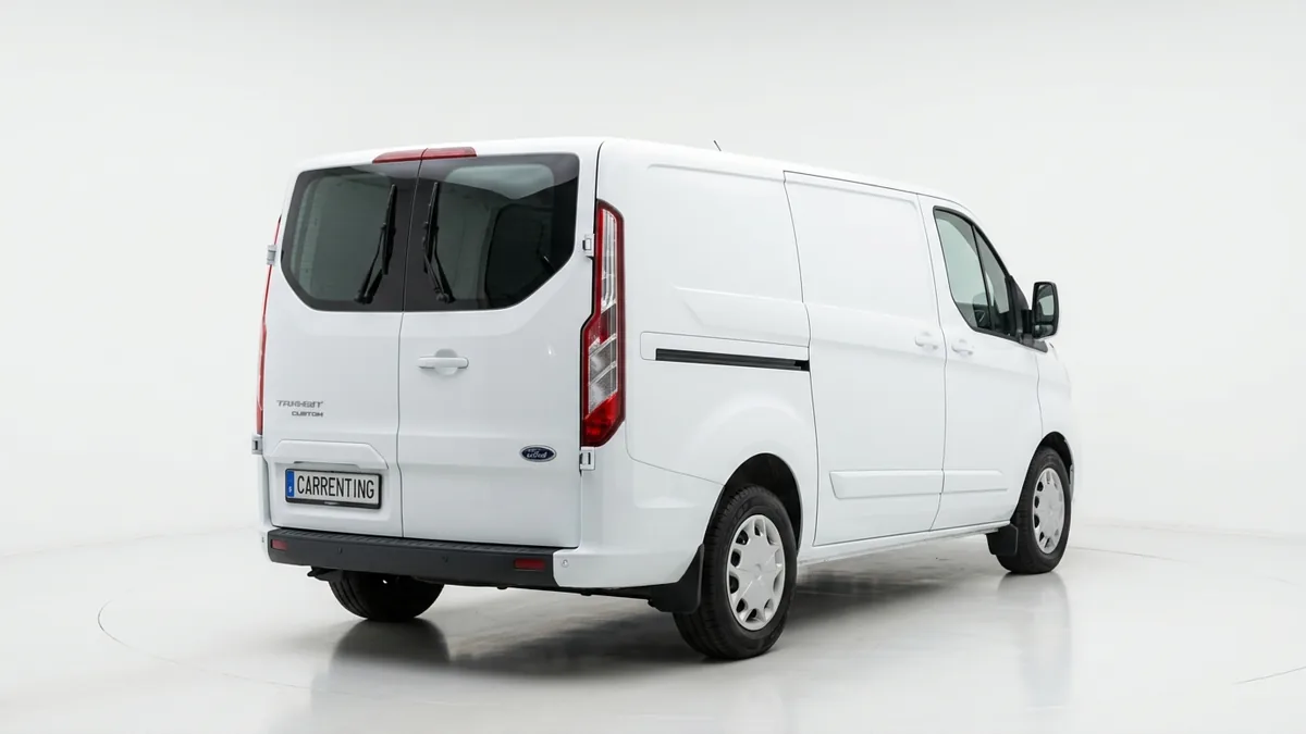 Ford Transit Custom Kombi 2.0 EcoBlue 150Cv 320 L1 Trend M1 II en renting en Zaragoza — Delantera
