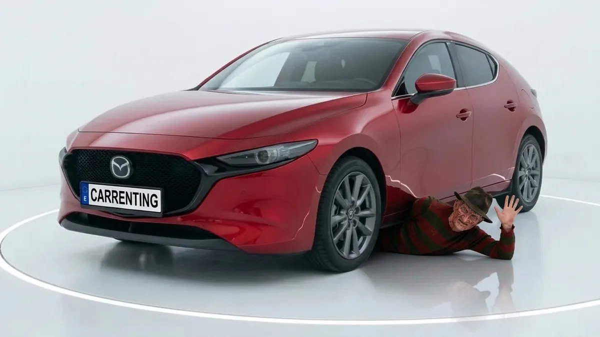 Mazda 3 2.5L e-Skyactiv G MHEV 140CV 6AT Centre-Line en renting en Zaragoza