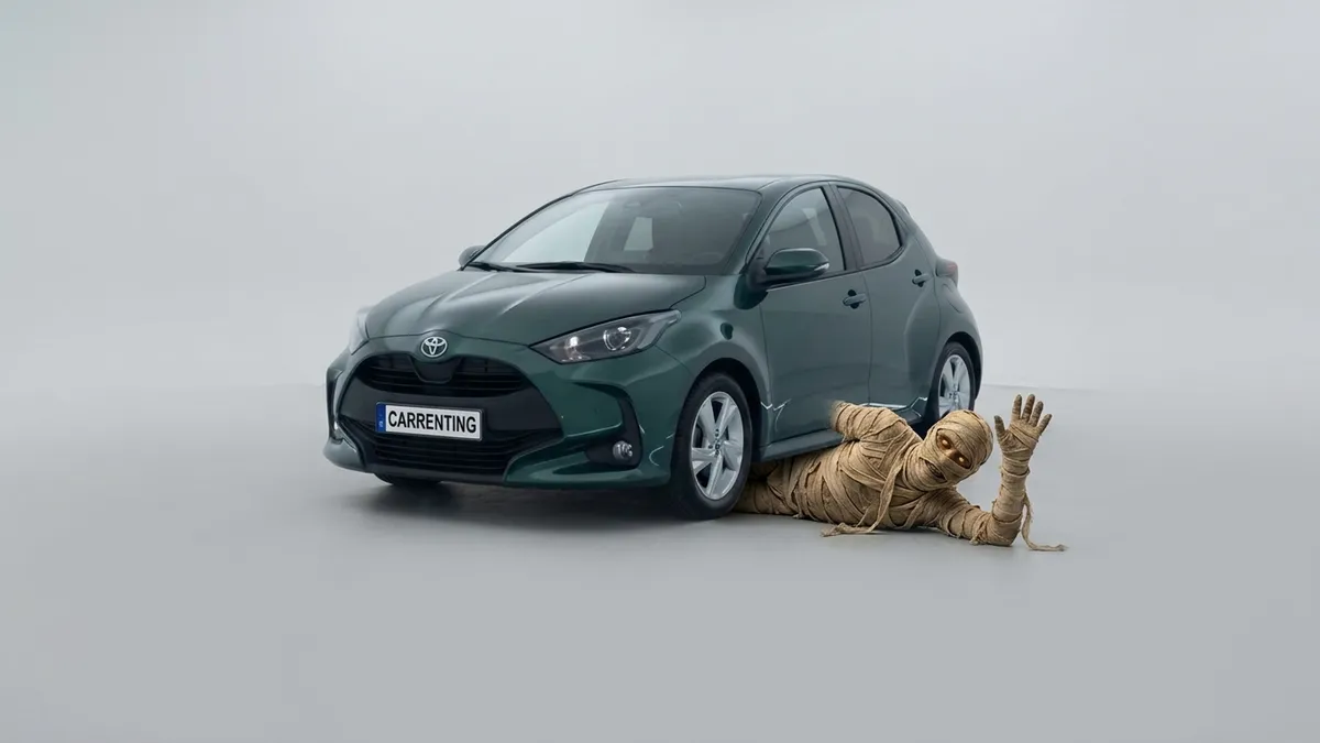 Toyota Yaris 120H 116CV Active en renting en Zaragoza — Delantera