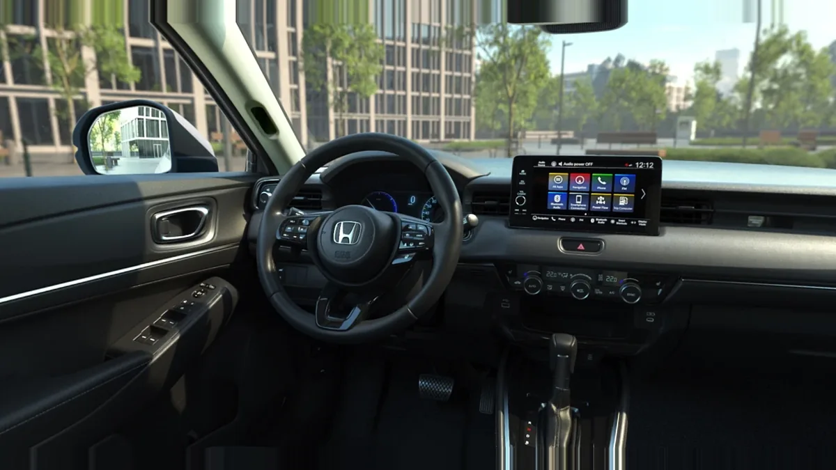 Honda HR-V 1.5 i-MMD Elegance 131CV MA en renting en Zaragoza — Delantera