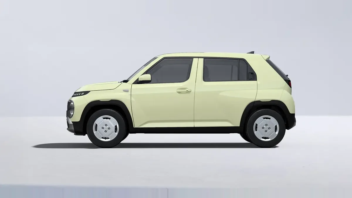 Hyundai Inster 97cv 42kWh Klass en renting en Zaragoza — Trasera
