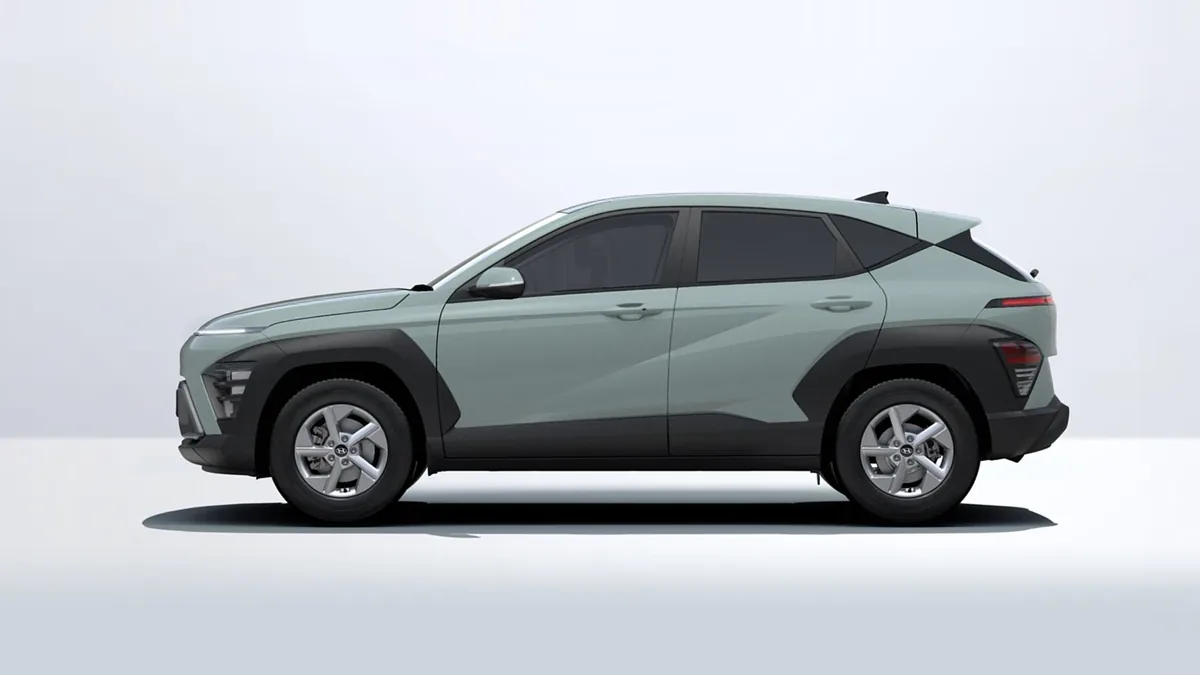 Hyundai Kona HEV 1.6 GDI Maxx DT 138CV en renting en Zaragoza — Trasera