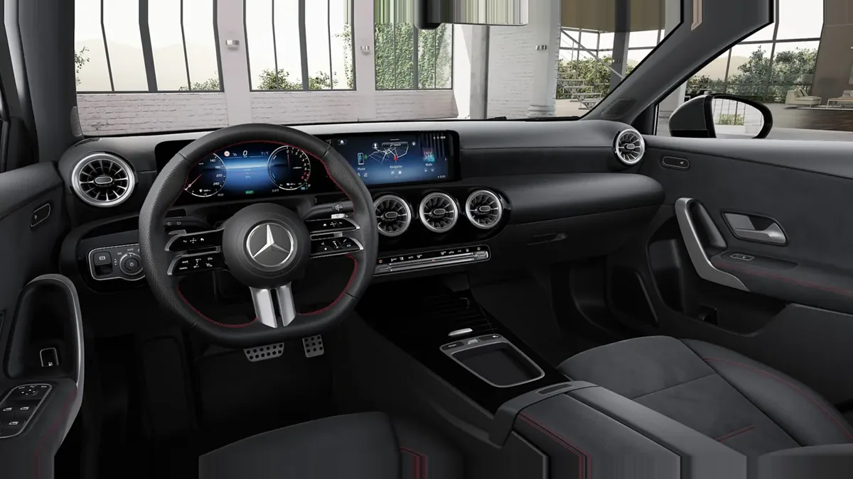 Mercedes-Benz CLASE A 250 e con tecnología híbrida EQ en renting en Zaragoza — Delantera