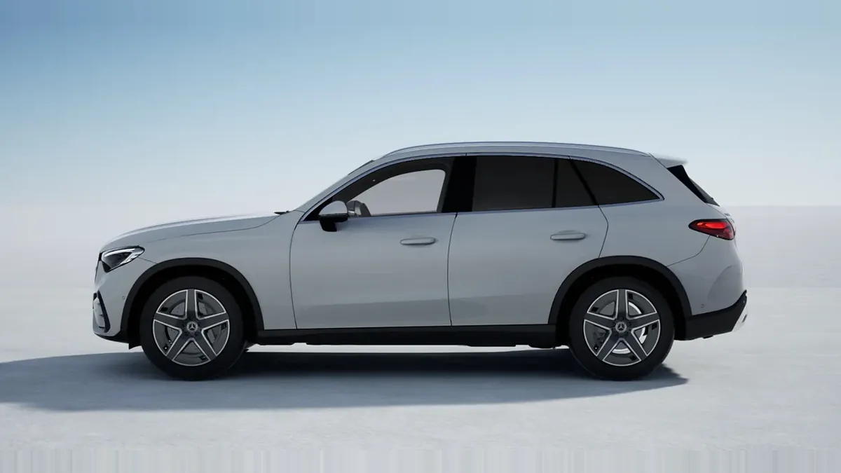 Mercedes-Benz GLC 220D 4MATIC en renting en Zaragoza — Trasera