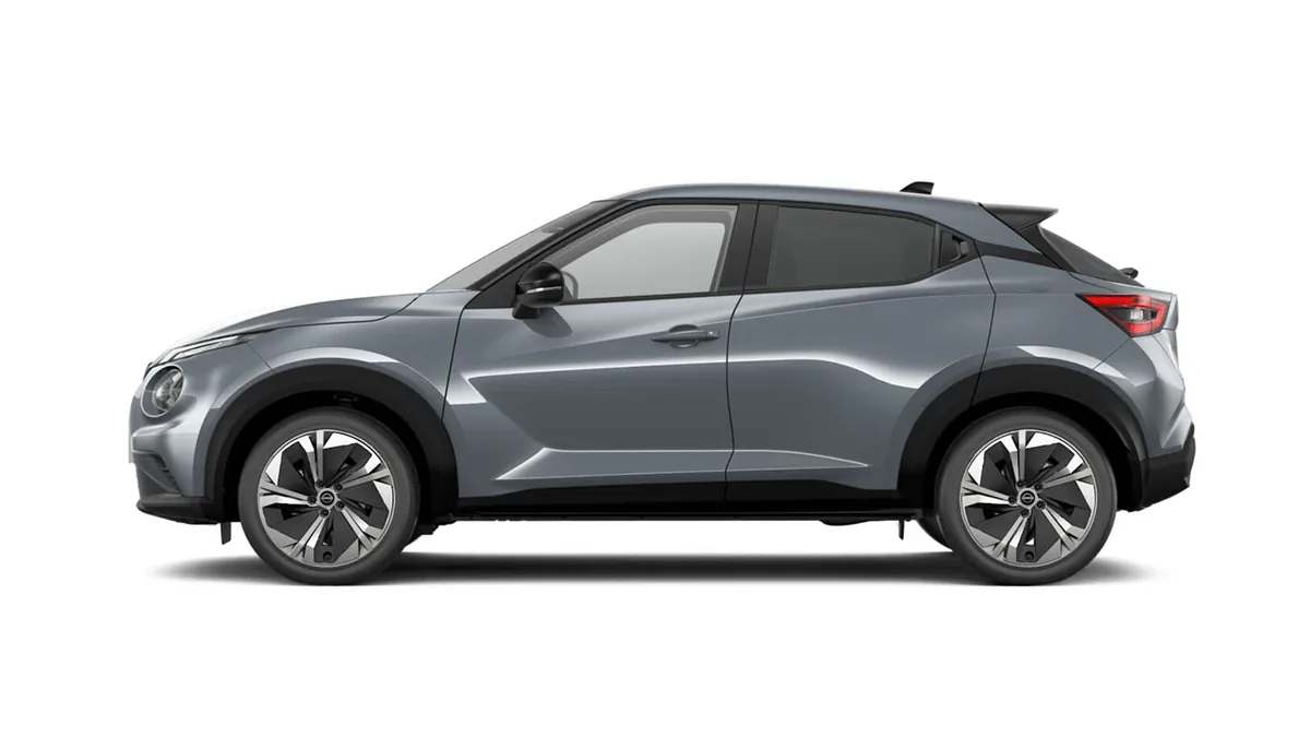 Nissan JUKE HYBRID N-CONNECTA 145CV AUT. en renting en Zaragoza — Trasera