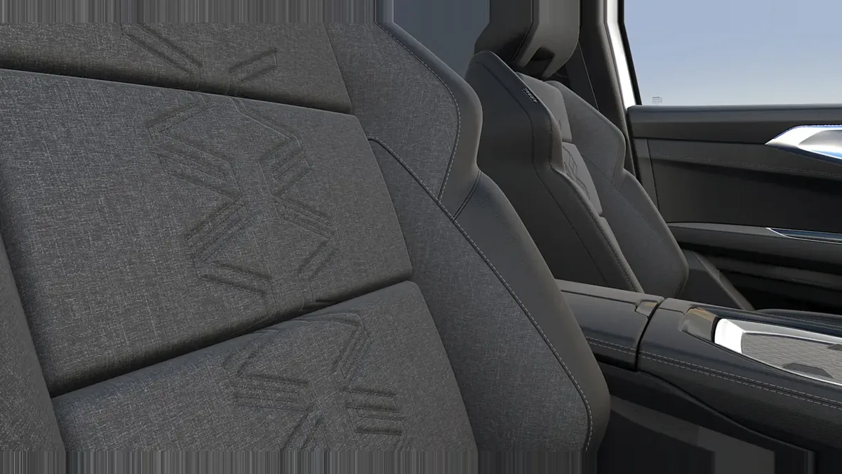 Renault ESPACE TECHNO E-TECH FULL HYBRID 200CV GA en renting en Zaragoza — vista 6