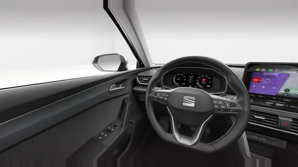 SEAT León 1.5 eTSI DSG-7 S&S Style XL en renting en Zaragoza — vista 8