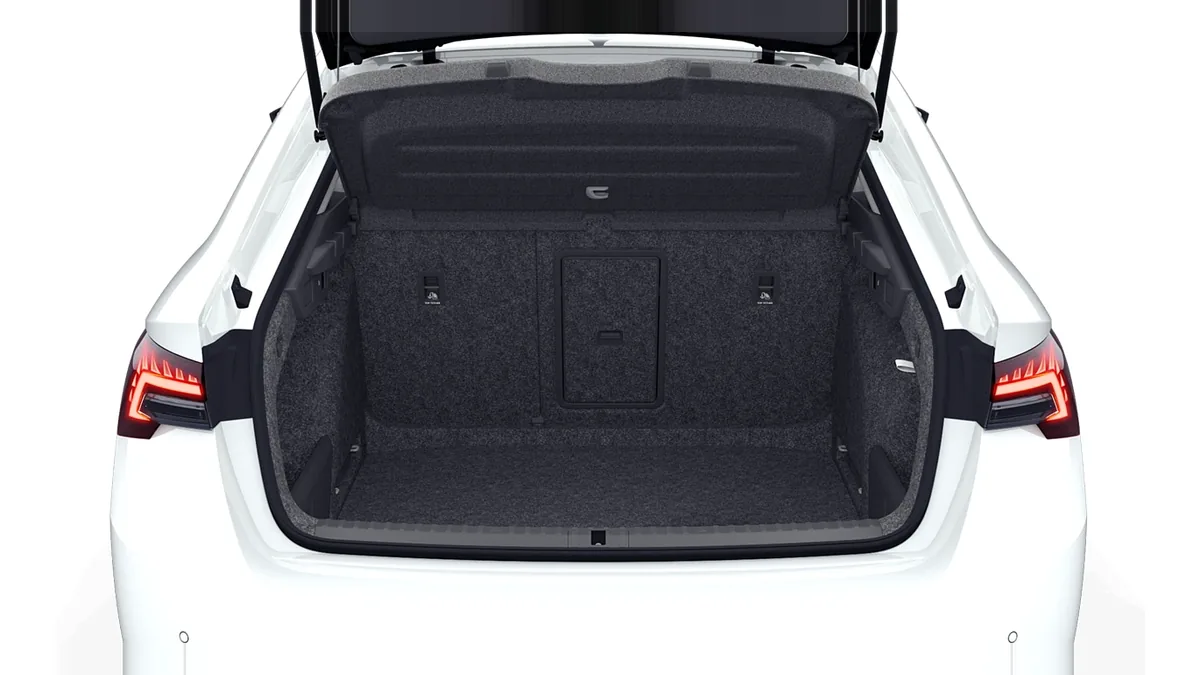 Škoda Octavia Limo Selection 2.0 TDI 150CV DSG 7vel en renting en Zaragoza — vista 7