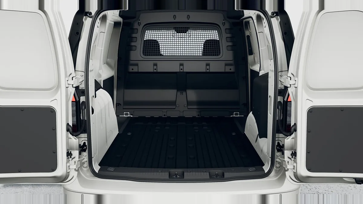 Volkswagen Caddy Cargo PHEV 1.5 TSI eHybrid en renting en Zaragoza — vista 6
