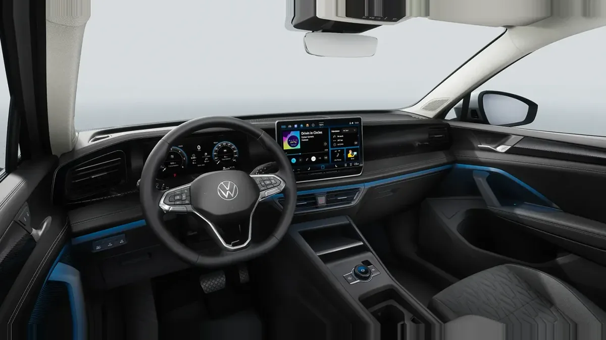 Volkswagen Tiguan "Más" 1.5 eTSI 110kW 150CV DSG 7vel. en renting en Zaragoza — Interior