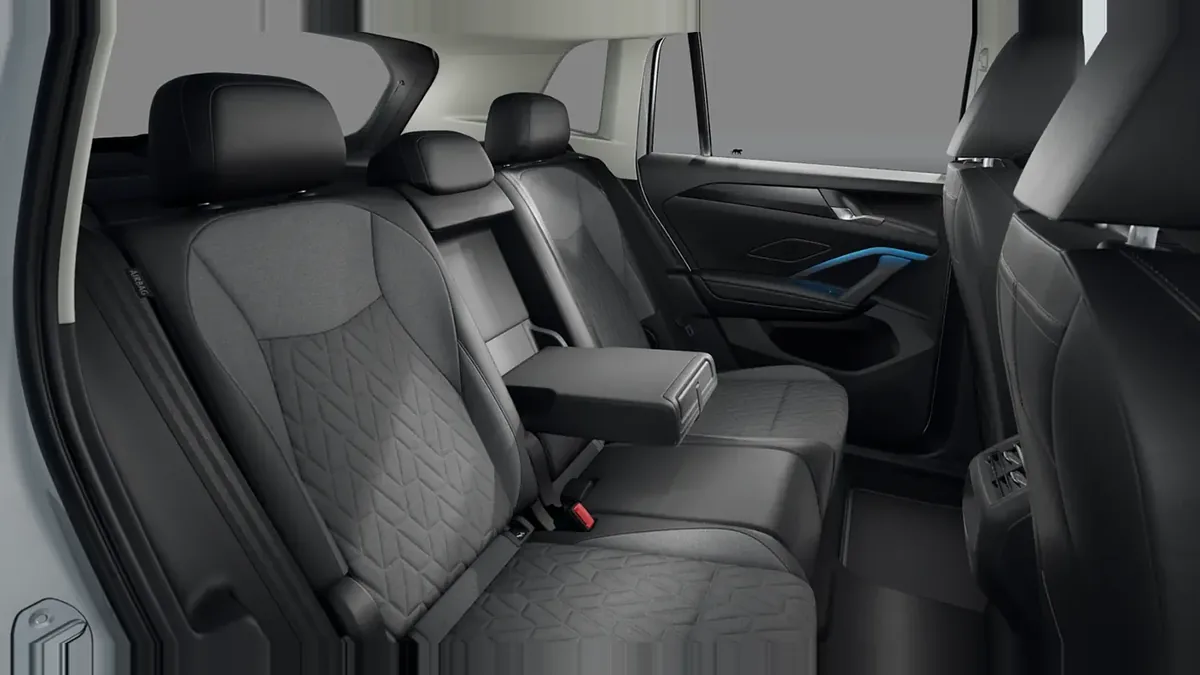 Volkswagen Tiguan "Más" 1.5 eTSI 110kW 150CV DSG 7vel. en renting en Zaragoza — vista 7